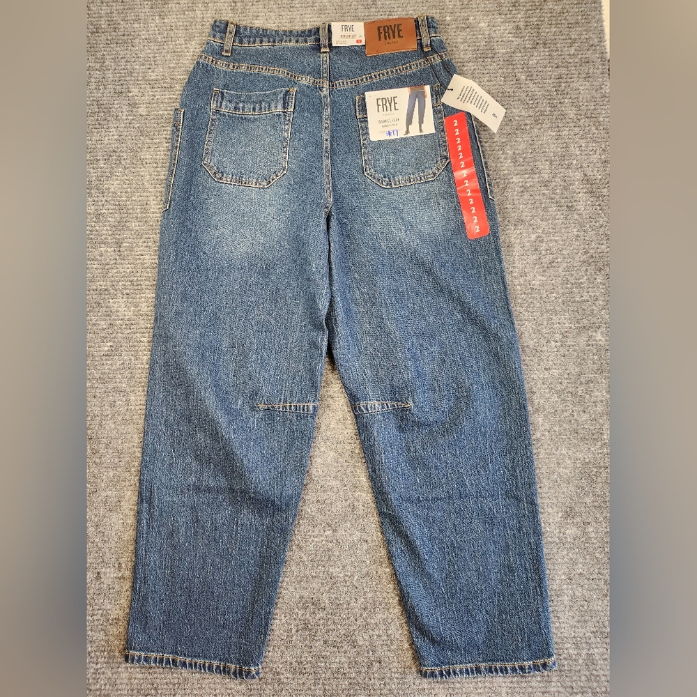 Frye Barrel Jeans Womens Sz 2 Button Fly 5-Pockets Dark/Medium Wash Outdoor NWT - Picture 8 of 16